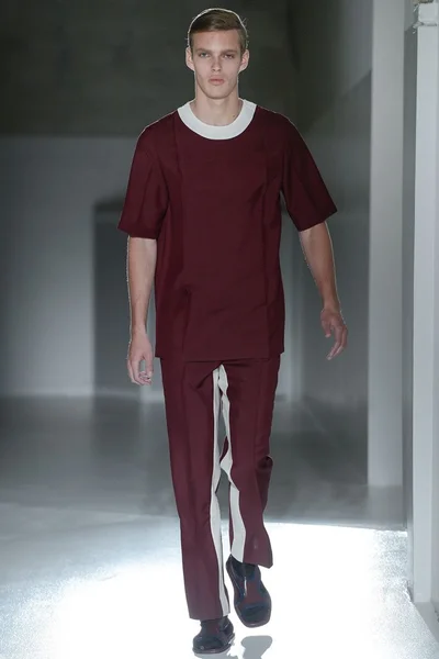 Look 4